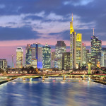 Skyline Frankfurt im Abendrot